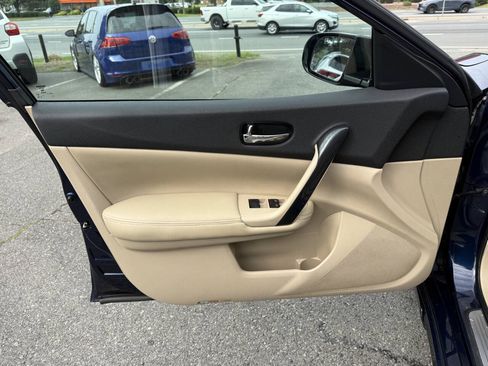 Used 2014 Nissan Maxima 3.5 SV w/ SV Value Package FWD image 23