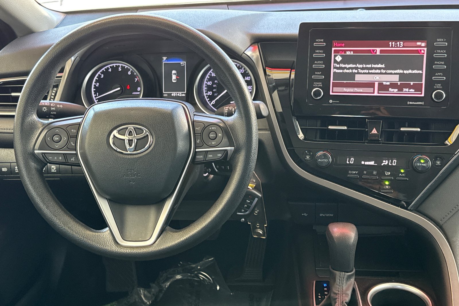 Used 2022 Toyota Camry LE w/ Carpet Mat Package (TMS) FWD image 18