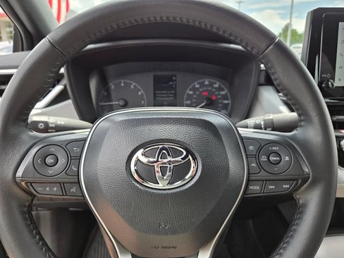 Certified 2025 Toyota Corolla SE FWD image 22