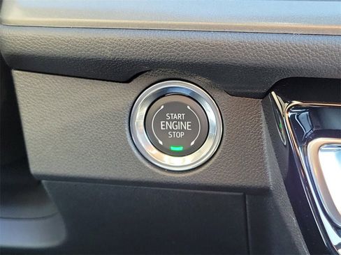 New 2026 Chevrolet Traverse LT image 12