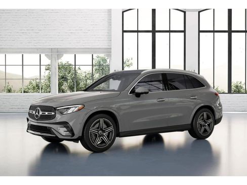 Used 2025 Mercedes-Benz GLC 300 4MATIC image 37