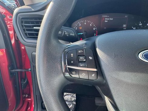 Used 2020 Ford Escape SE FWD image 23