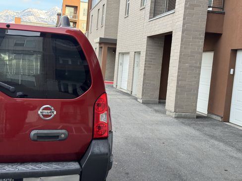 Used 2012 Nissan Xterra S image 6