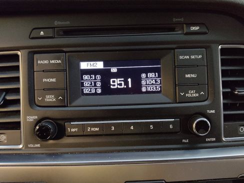 Used 2017 Hyundai Sonata SE FWD image 25