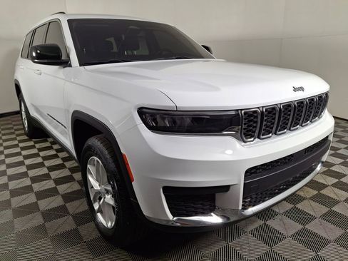 Used 2023 Jeep Grand Cherokee L Laredo AWD/4WD image 7