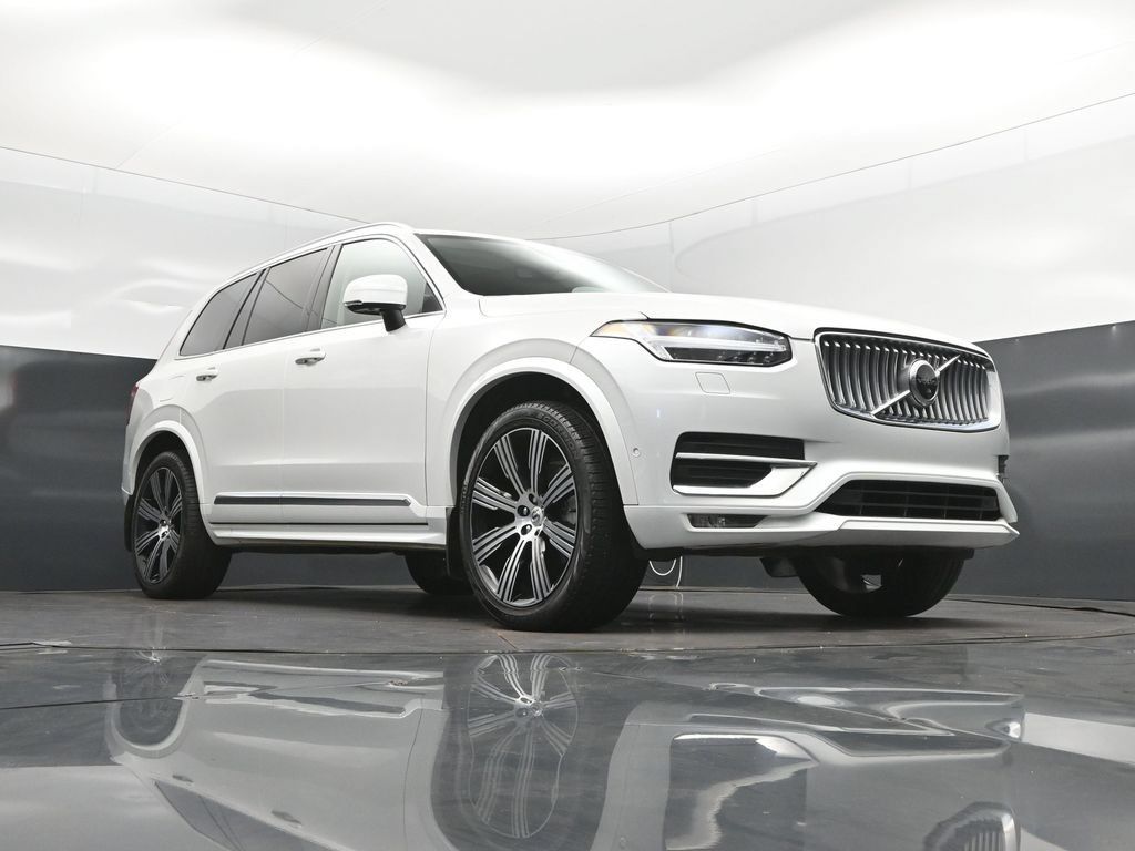 Used 2023 Volvo XC90 B6 Ultimate w/ Protection Package Premier AWD/4WD image 44