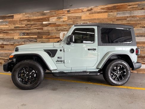 Used 2023 Jeep Wrangler Freedom Edition image 12