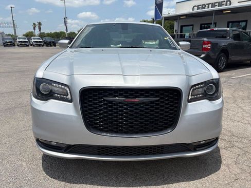 Used 2023 Chrysler 300 S RWD image 10