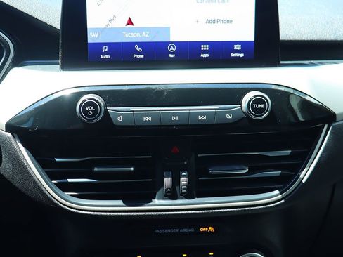 Used 2022 Ford Escape SE image 44