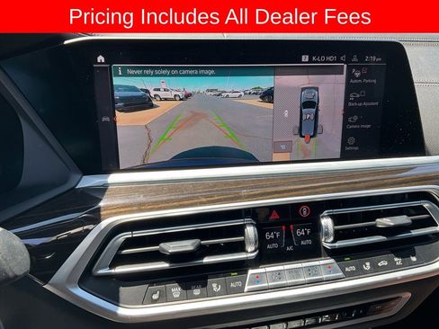 Used 2021 BMW X7 xDrive40i w/ M Sport Package AWD/4WD image 13
