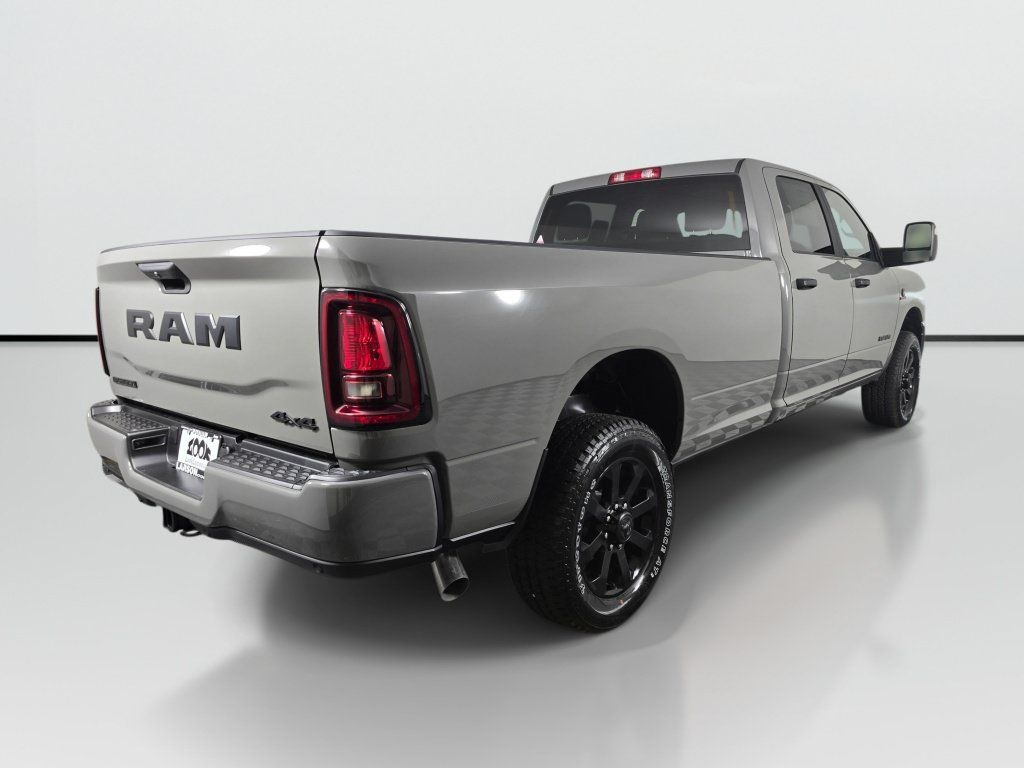 New 2026 RAM 2500 Big Horn AWD/4WD image 4
