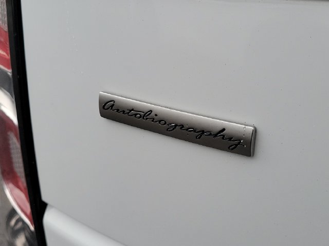 Used 2018 Land Rover Range Rover Autobiography AWD/4WD image 6