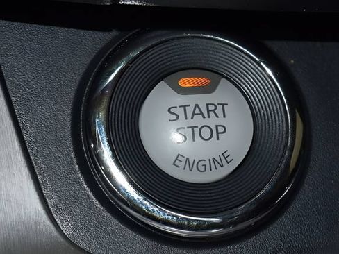 Used 2024 Nissan Murano SV AWD/4WD image 25