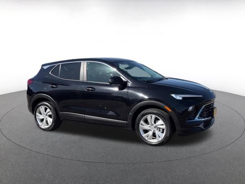 Used 2025 Buick Encore GX Preferred FWD image 2