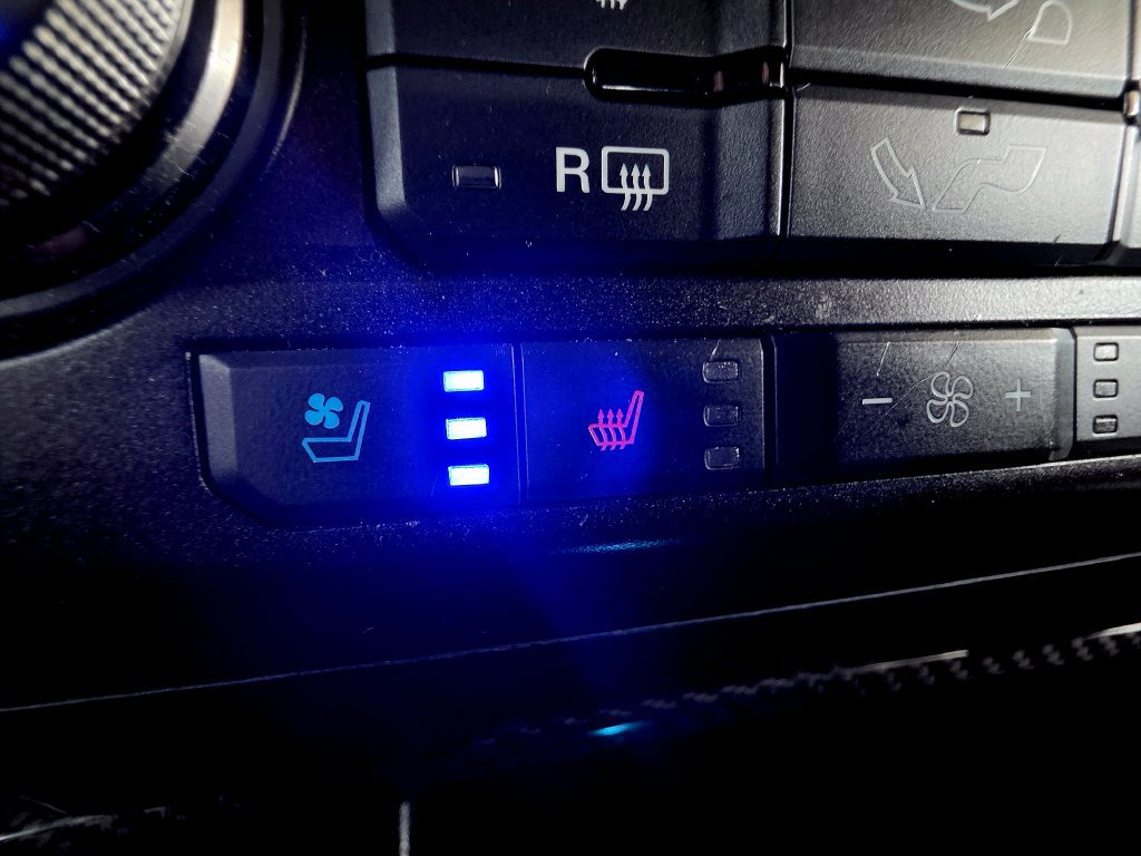 Used 2020 Ford F150 Raptor w/ Equipment Group 802A Luxury AWD/4WD image 58