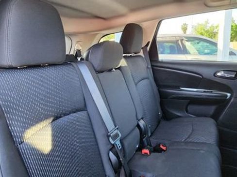 Used 2018 Dodge Journey SE w/ Connectivity Group image 14