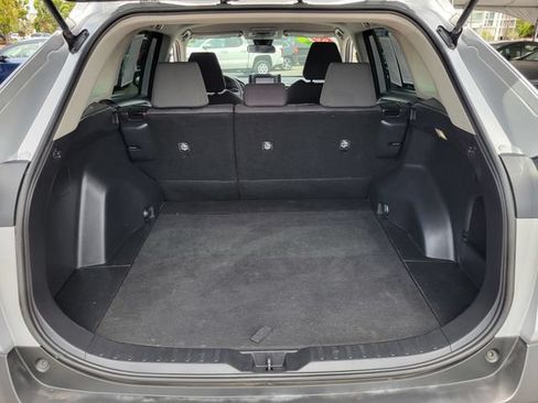 Used 2022 Toyota RAV4 XLE FWD image 22