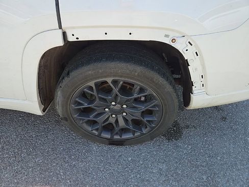 Used 2023 Jeep Grand Cherokee L Summit w/ Advanced Protech Group IV image 12