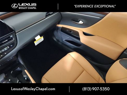 New 2025 Lexus ES 350 w/ Premium Package image 14