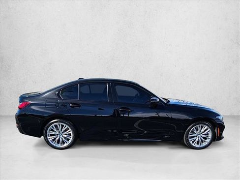 Used 2023 BMW 330i Sedan image 4