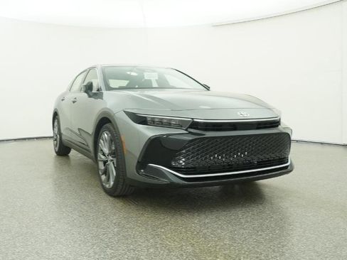 New 2026 Toyota Crown Limited image 2