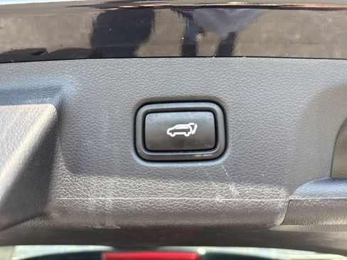 Certified 2023 Hyundai Palisade Limited FWD image 22