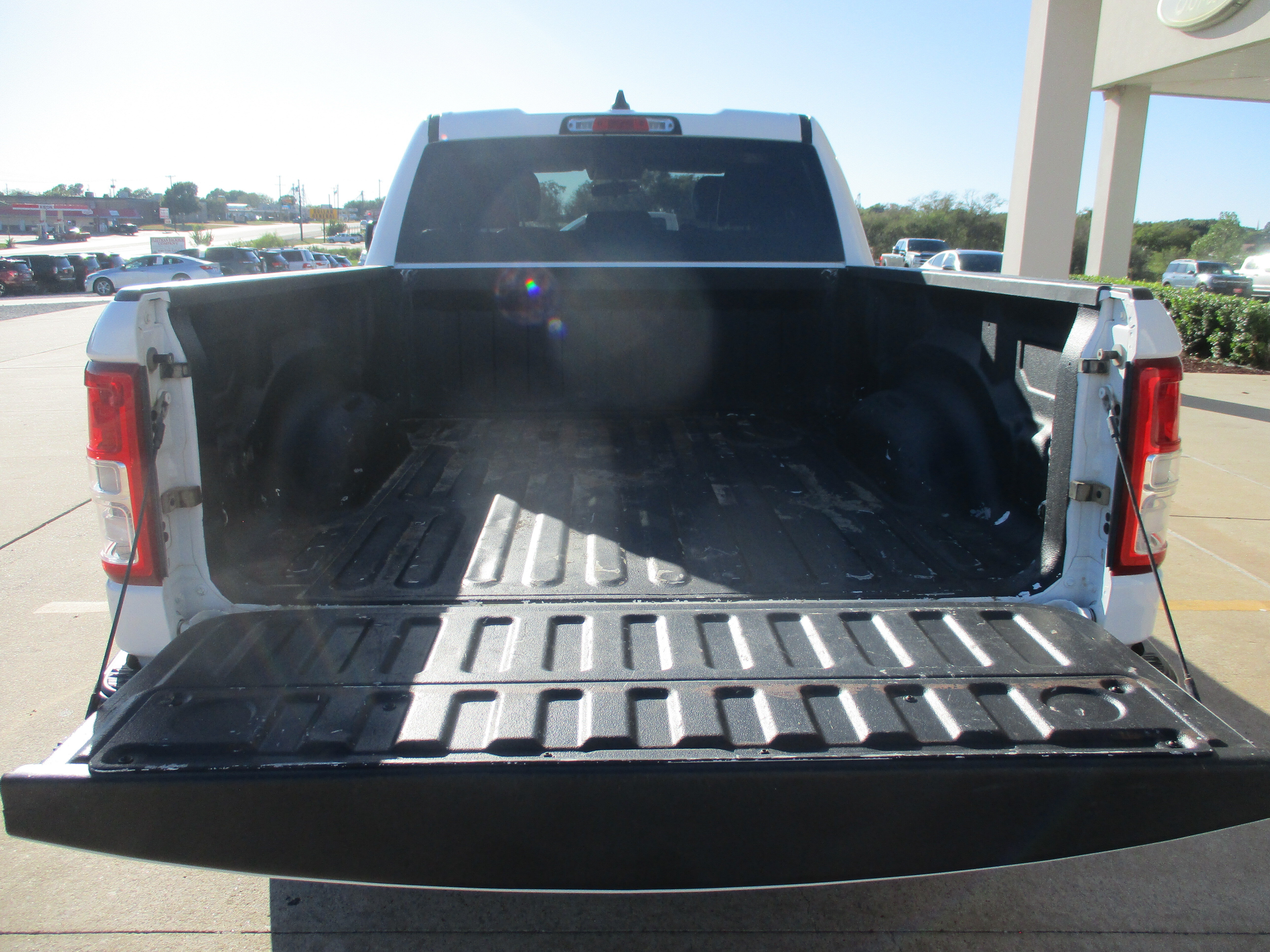 Used 2019 RAM 1500 Tradesman AWD/4WD image 7