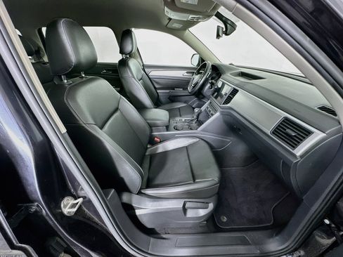 Used 2019 Volkswagen Atlas SE w/ Towing Package FWD image 32