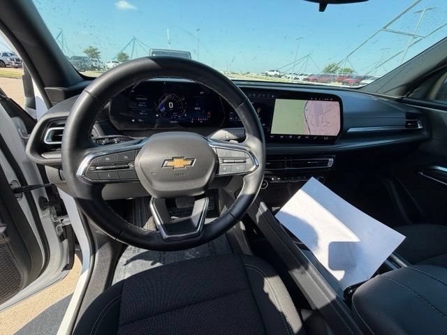 Used 2024 Chevrolet Traverse LT w/ LPO, Floor Liner Package FWD image 17