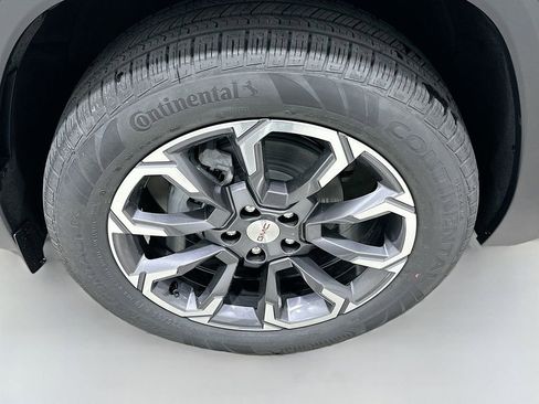 Used 2026 GMC Terrain Elevation w/ Elevation Premium Package FWD image 32