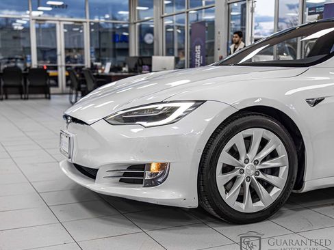 Used 2019 Tesla Model S 100D image 5
