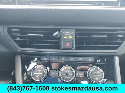 Used 2020 Volkswagen Jetta R-Line FWD image 35