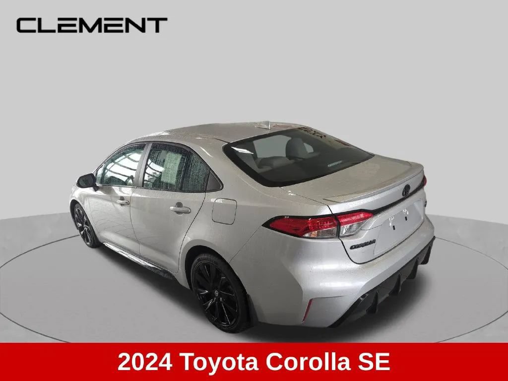 Used 2024 Toyota Corolla SE FWD image 4