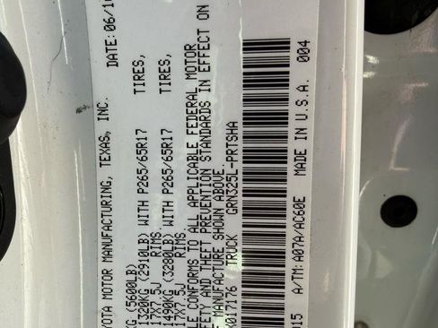 Used 2016 Toyota Tacoma TRD Sport w/ Towing Package image 43