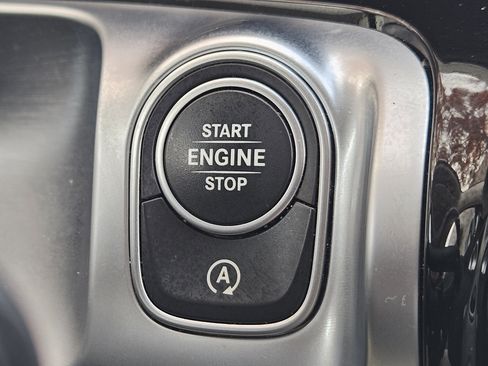 Certified 2022 Mercedes-Benz GLB 250 image 20