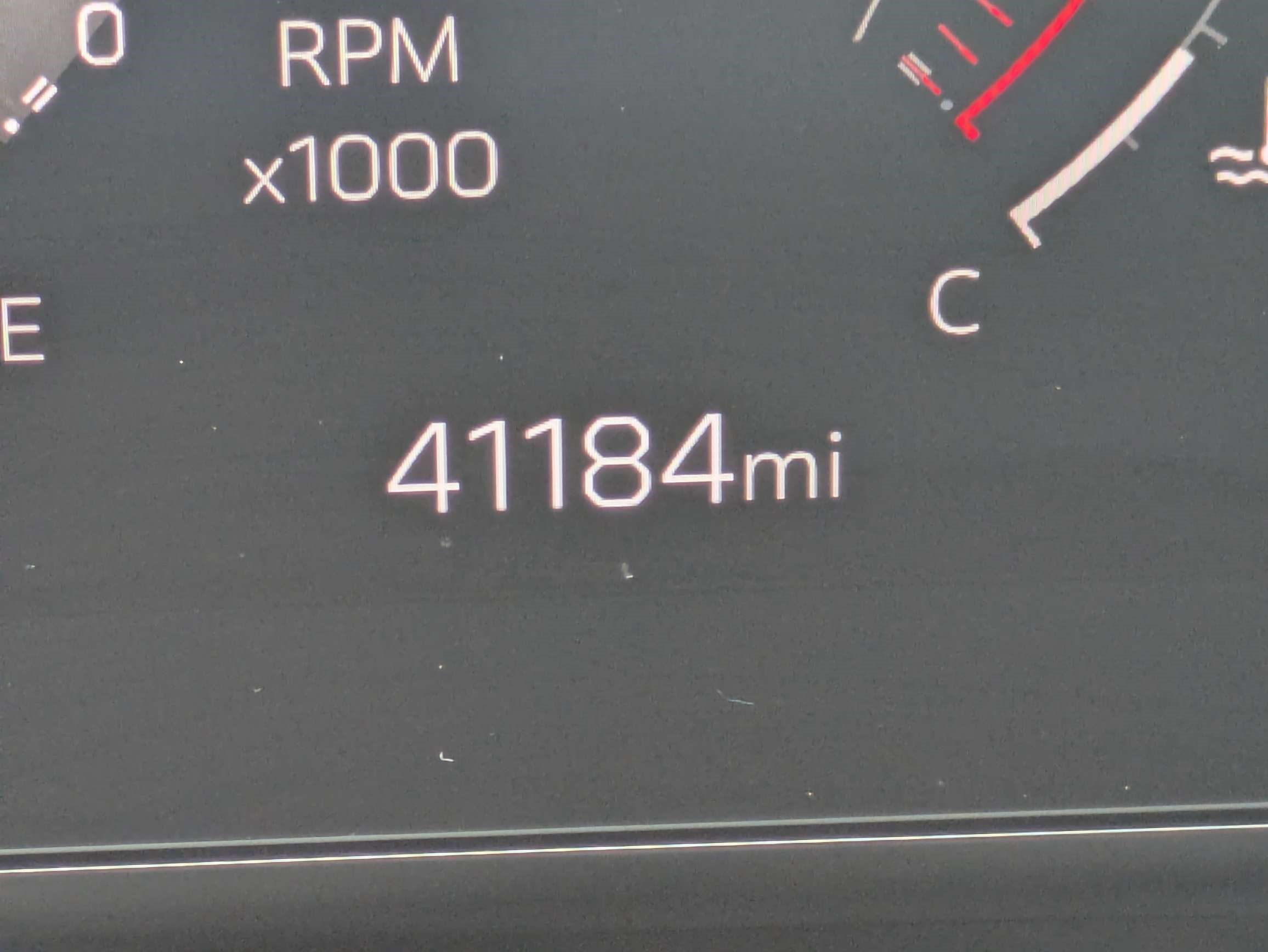 Used 2025 GMC Yukon XL Denali AWD/4WD image 26