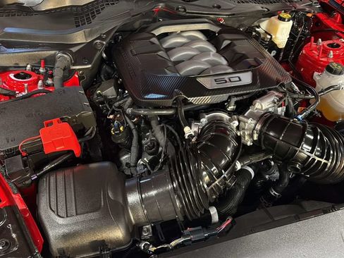 Used 2025 Ford Mustang GT RWD image 32