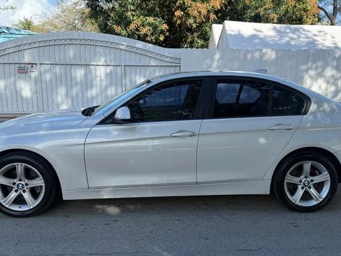 Used 2015 BMW 320i Sedan RWD image 3