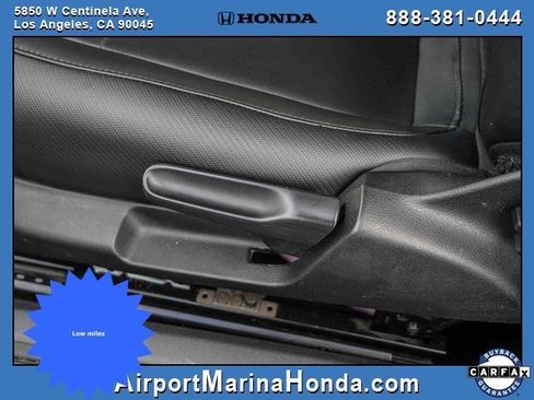 Used 2013 Volkswagen Beetle 2.5 image 28