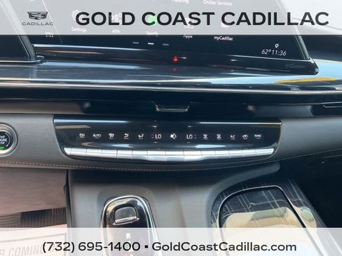 Used 2024 Cadillac Escalade Sport AWD/4WD image 31