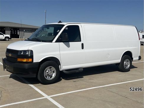 Used 2023 Chevrolet Express 2500 Extended image 1