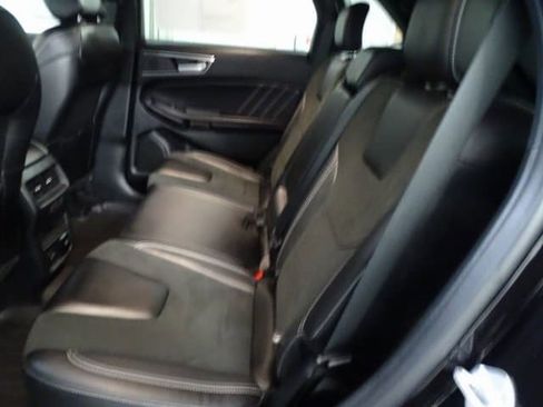 Used 2022 Ford Edge ST w/ Equipment Group 401A image 4