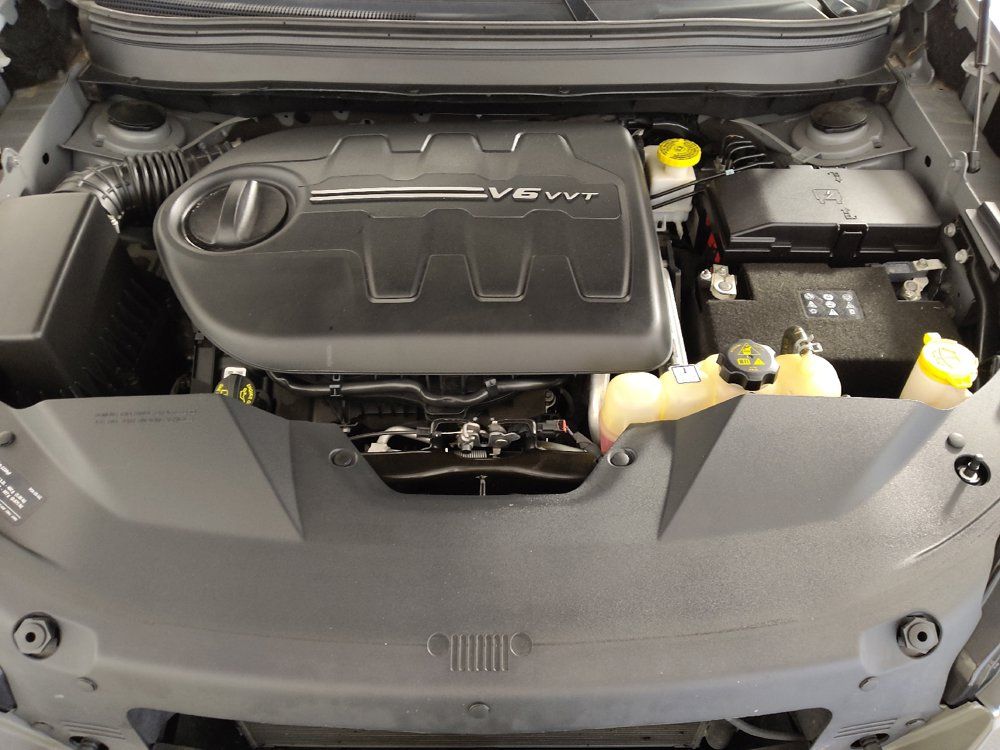 Used 2021 Jeep Cherokee Latitude Lux AWD/4WD image 30