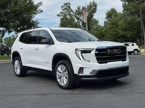 Used 2026 GMC Acadia Elevation w/ Elevation Premium Package FWD image 2