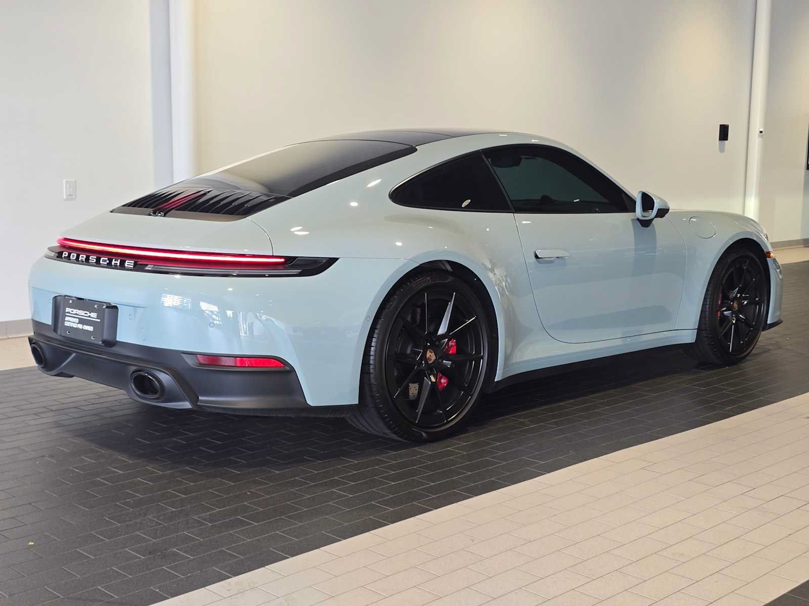 Used 2025 Porsche 911 Carrera S RWD image 7
