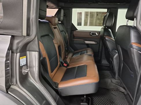 Used 2022 Ford Bronco Outer Banks image 28
