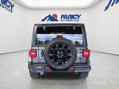Used 2022 Jeep Wrangler Unlimited Sahara w/ Cold Weather Group AWD/4WD image 6