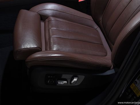 Used 2021 BMW X7 M50i image 28