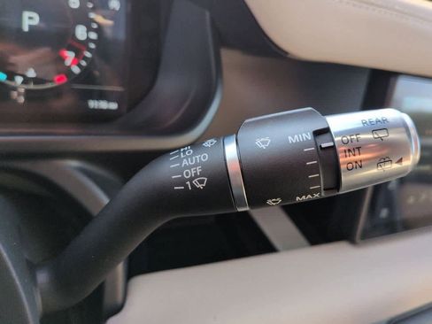 Used 2021 Land Rover Defender 110 S image 28