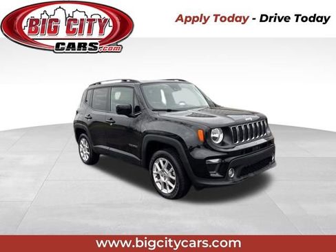 Used 2021 Jeep Renegade Latitude image 1